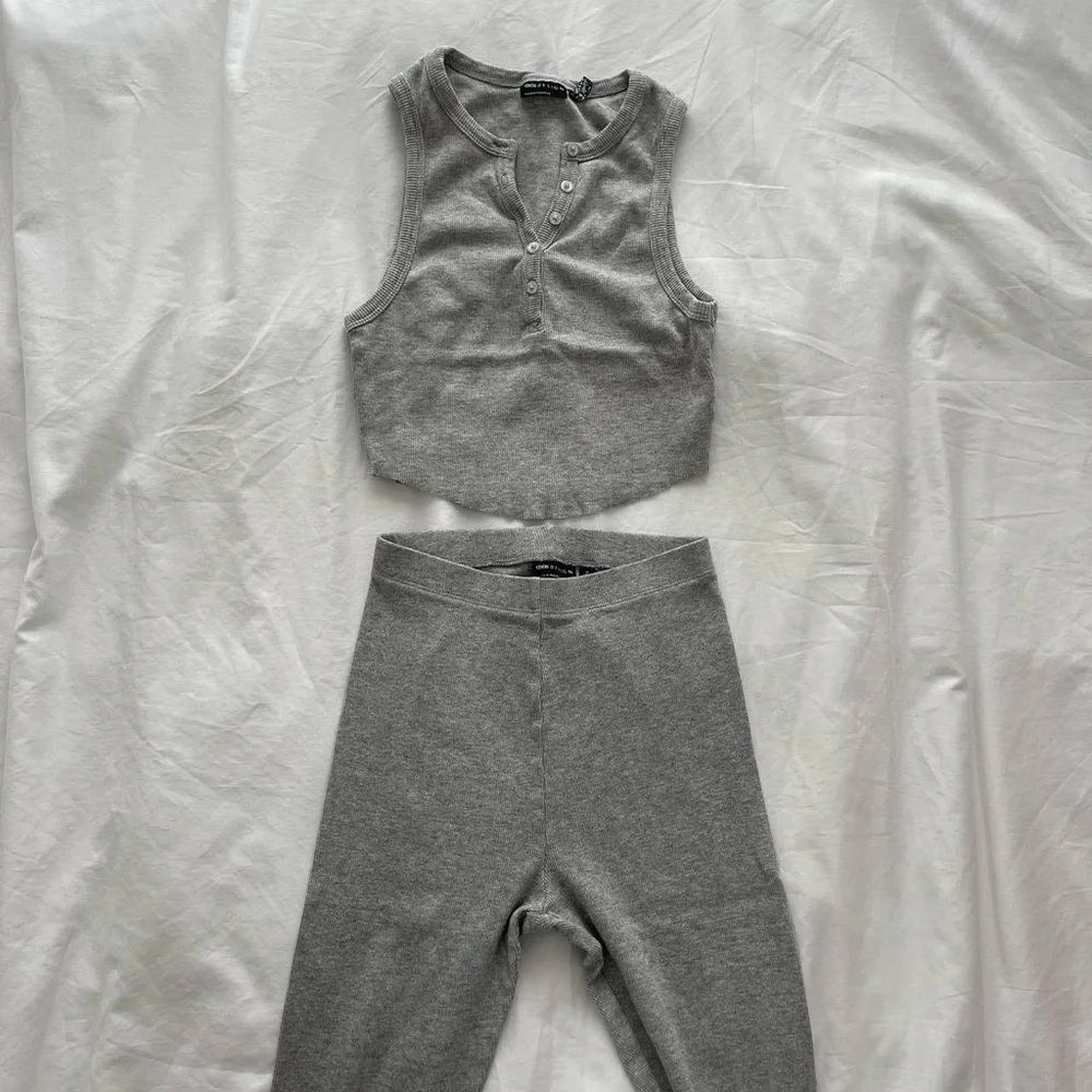 ASOS Set - Picture 2 of 3
